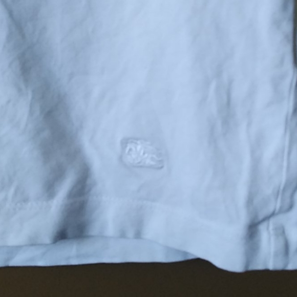 Authentic BURBERRY t-shirt! - Picture 2 of 2
